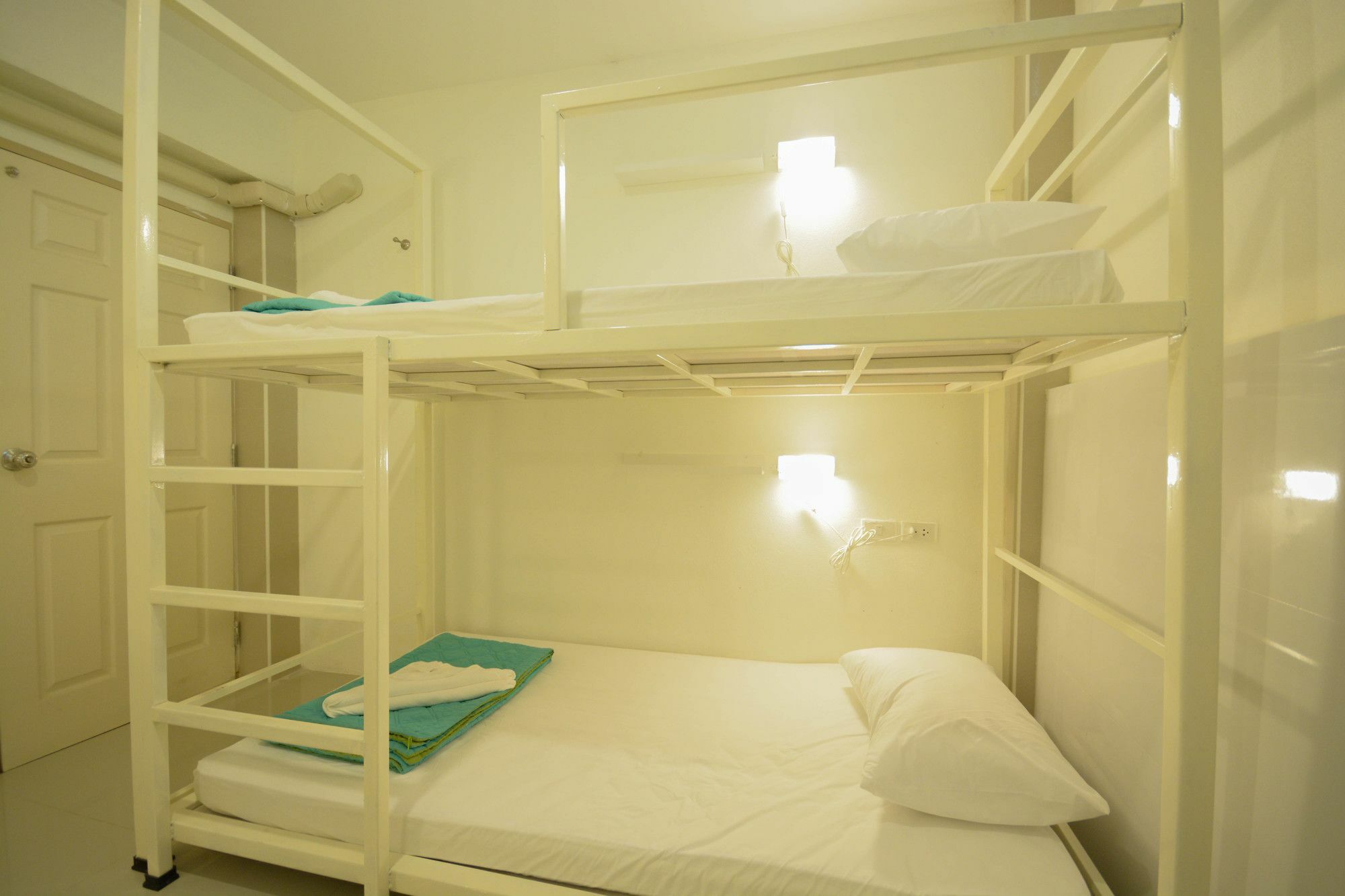 Hostel Irest Ao Nang Seafront Zewnętrze zdjęcie