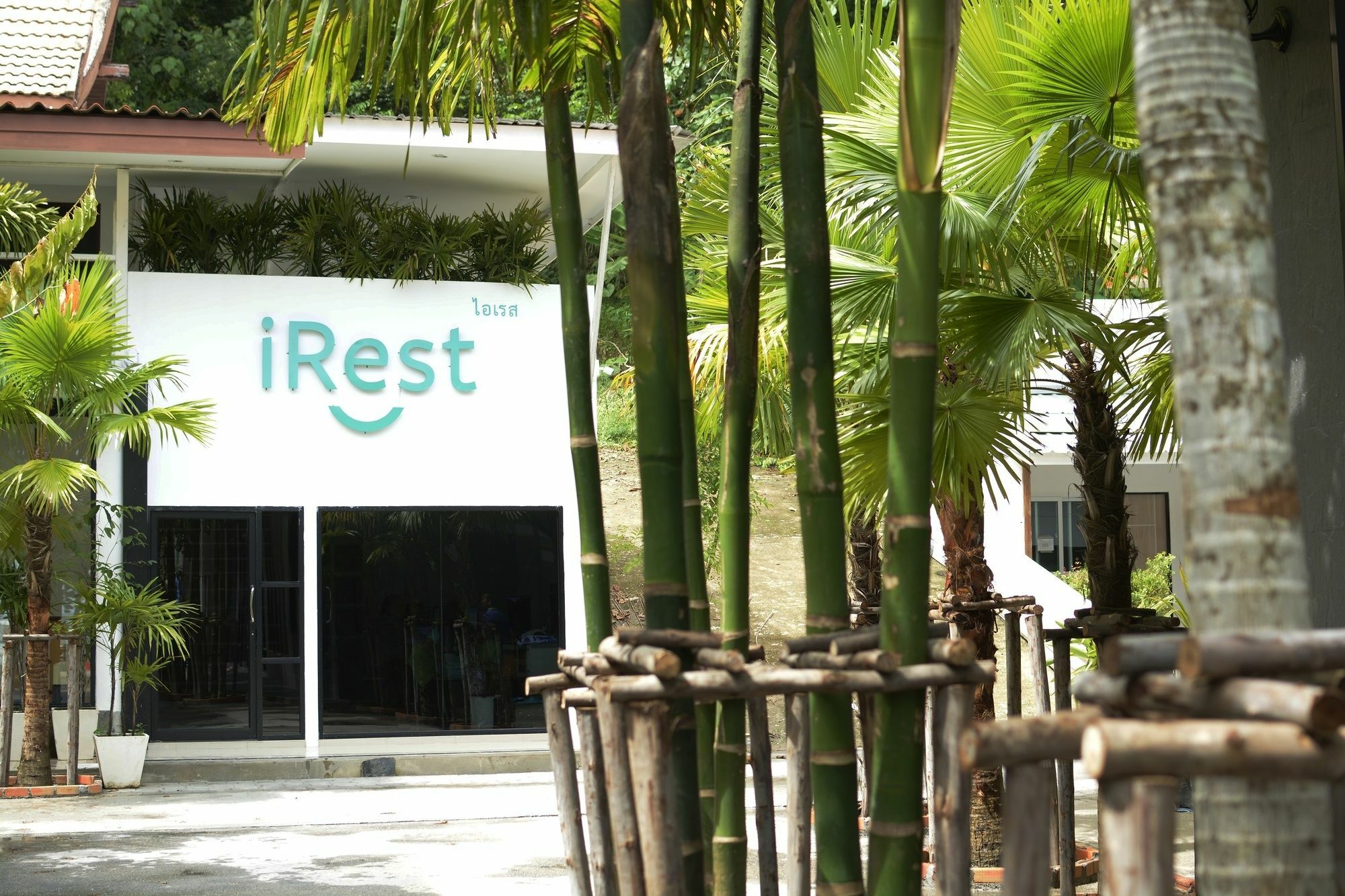 Hostel Irest Ao Nang Seafront Zewnętrze zdjęcie