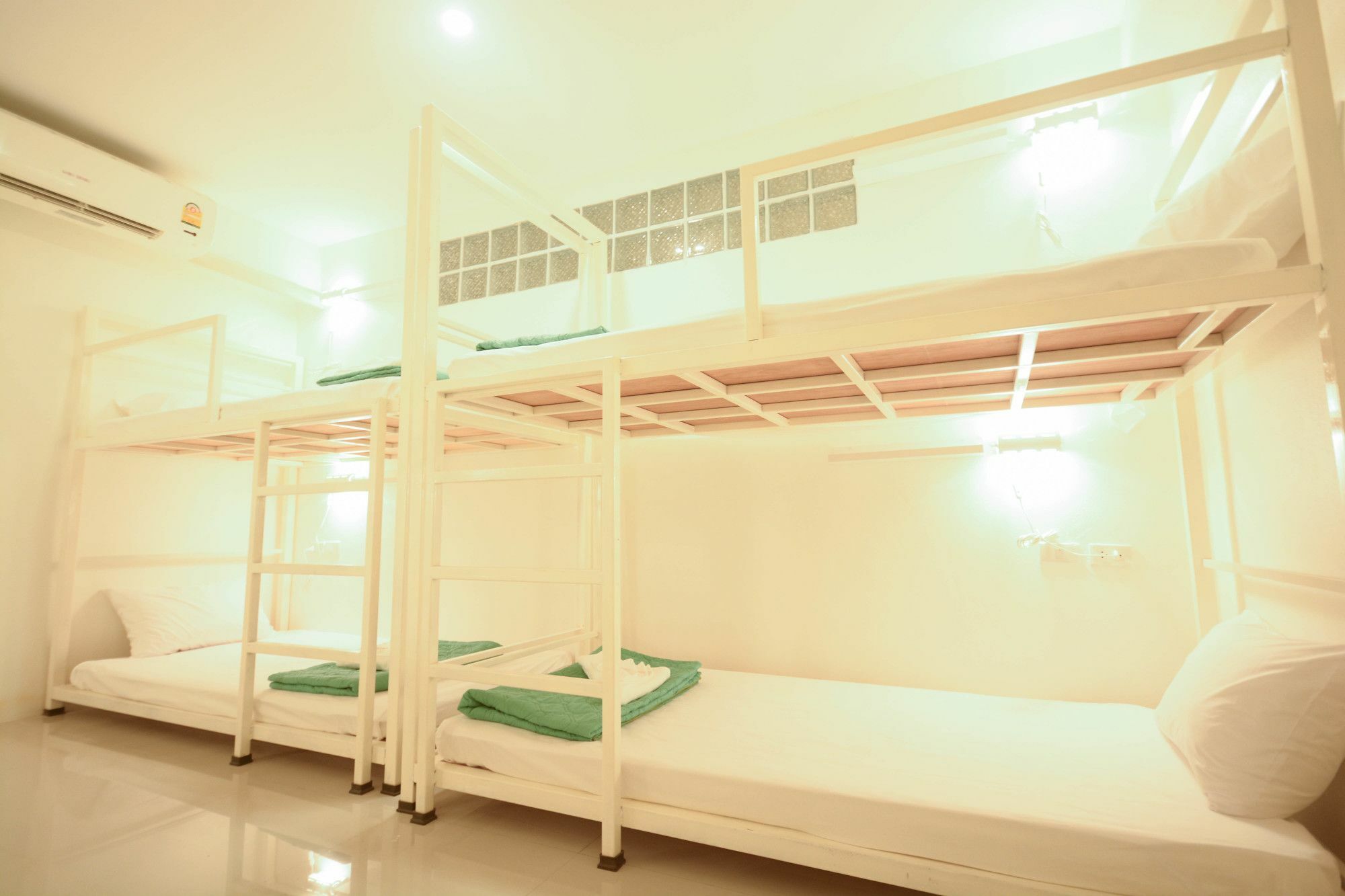 Hostel Irest Ao Nang Seafront Zewnętrze zdjęcie
