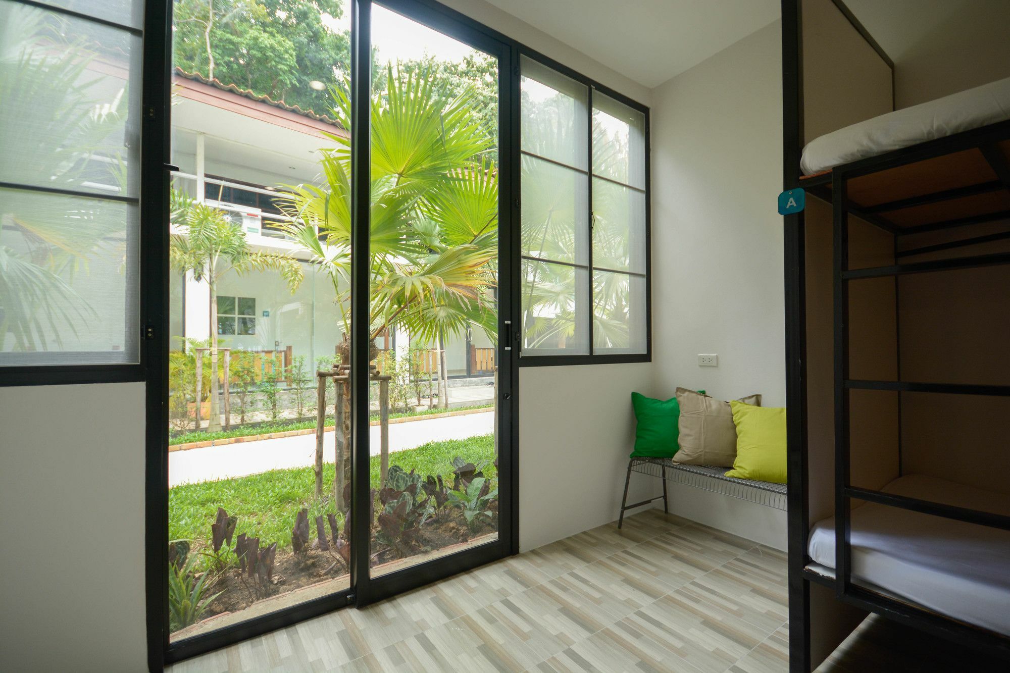 Hostel Irest Ao Nang Seafront Zewnętrze zdjęcie